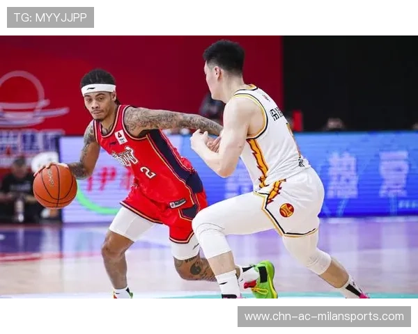 广州男篮迎来季后赛冲刺，哈里斯和队友合力作战